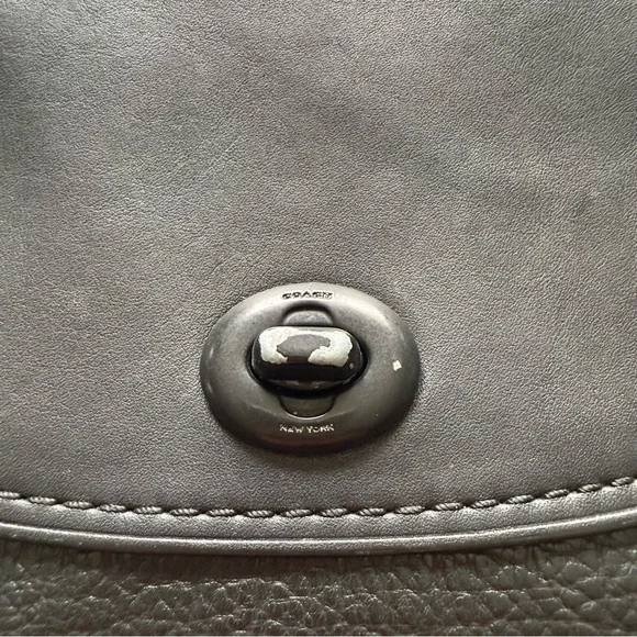 COACH Faye Crossbody Purse Bag All Black Pebbled Leather Flap F1880-F22349 - Picture 2 of 15